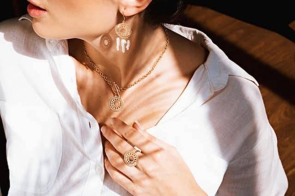 Quels sont les bijoux tendance en 2023 ?